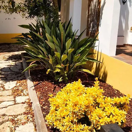Mombal - Villa Nazare